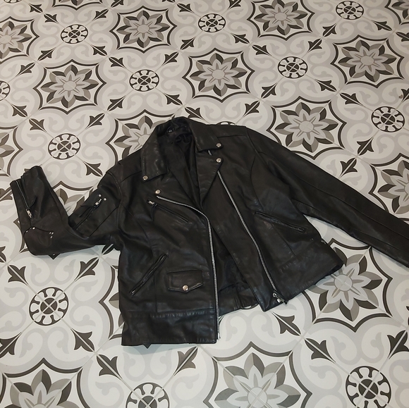 Motorcycle Jacket - Picture 2 of 3